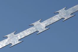 Штампованная колючая лента Егоза Супер