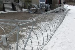 Мобильный барьер Егоза в рабочем положении