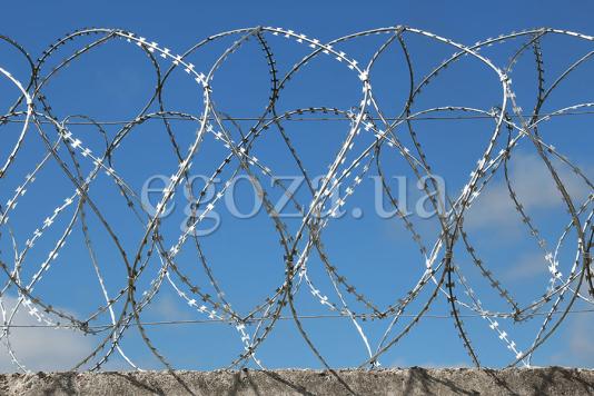 Заграждение из двойной спирали Егоза